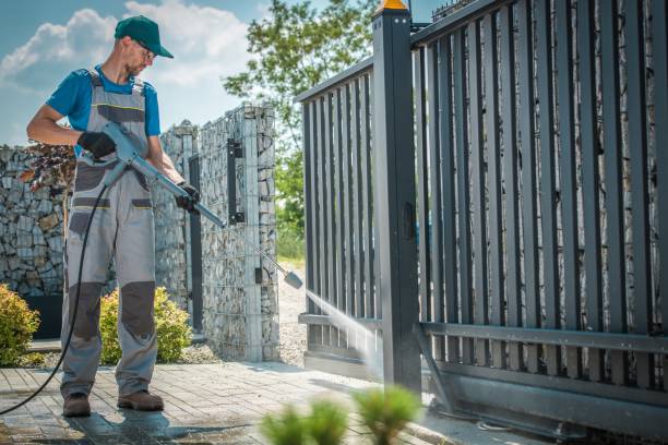 Best Pool Deck Cleaning  in Lakewood, CO